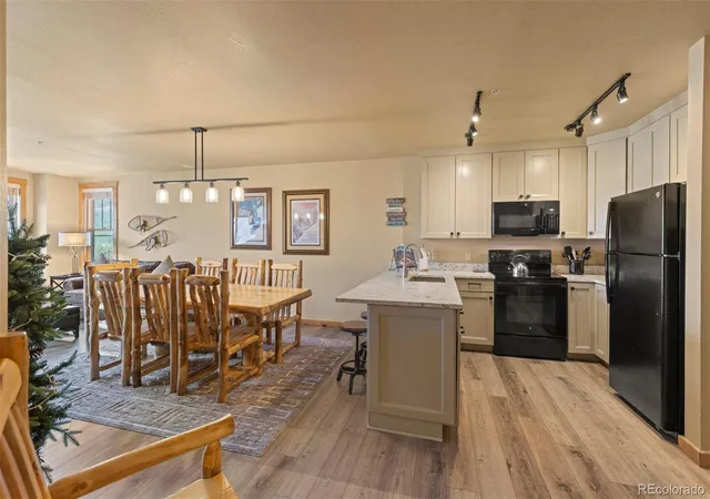 Listing Photo 4 - Condo for sale in building located at 100 Dercum Sq, Dillon, CO 80435 - Unit #8399