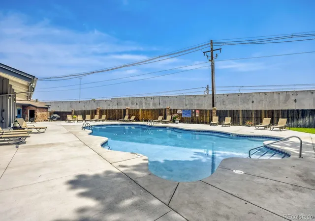 Homes for sale in Denver, CO | 6495 E Happy Canyon Road, Denver, CO 80237 | Houzeo