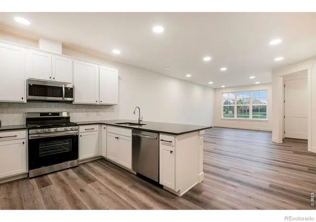 3rd image of 5112 Stonewall St, Loveland, CO 80538 | MLS# IR1063427