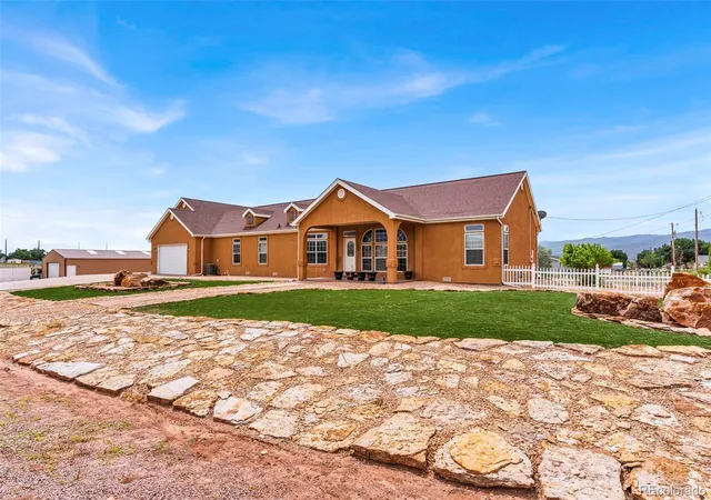 3rd image of 744 North St, Canon City, CO 81212 | MLS# 8575150