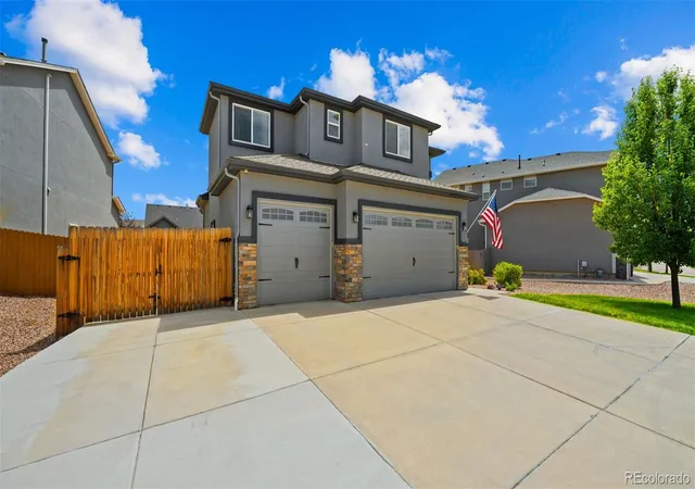 Photo 2 of Single family home for sale at 7643 Peachleaf Dr, Colorado Springs, CO 80925 | MLS# 4740843 | Listing updated on 2026-08-25