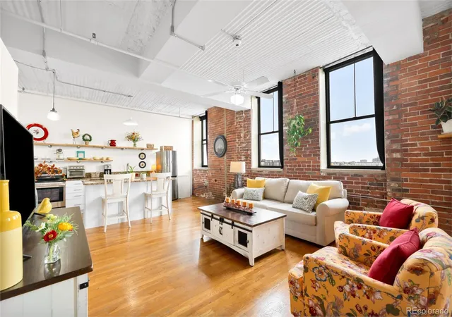 3rd image of 2261 Blake St #5F, Denver, CO 80205 | MLS# 4823298