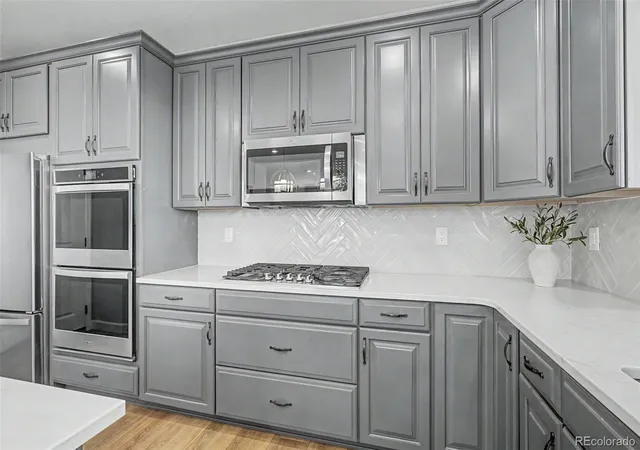 5th image of 1679 Stable View Dr, Castle Pines, CO 80108 | MLS# 5429959