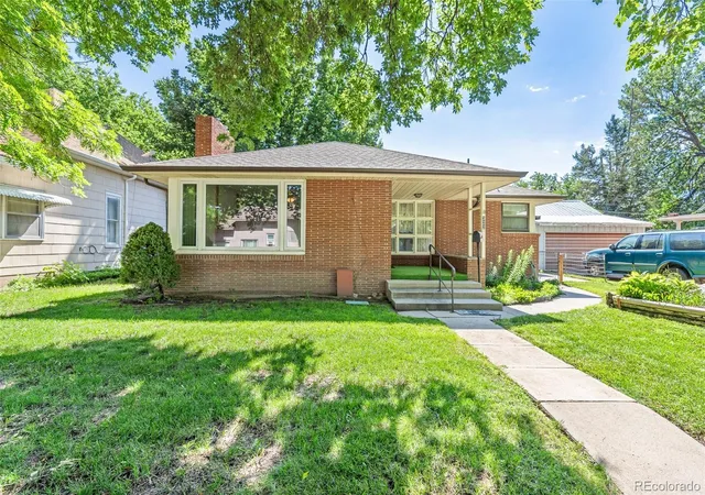 Photo 1 of Single family home for sale at 322 Emerson St, Wray, CO 80758 | MLS# 9920634 | Listing updated on 2026-08-26