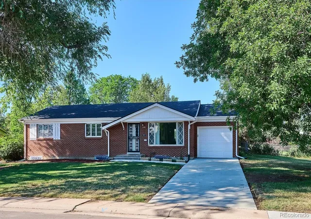 Homes for sale in Littleton, CO | 3798 W Chenango Ave, Littleton, CO 80123 | MLS# 3082215