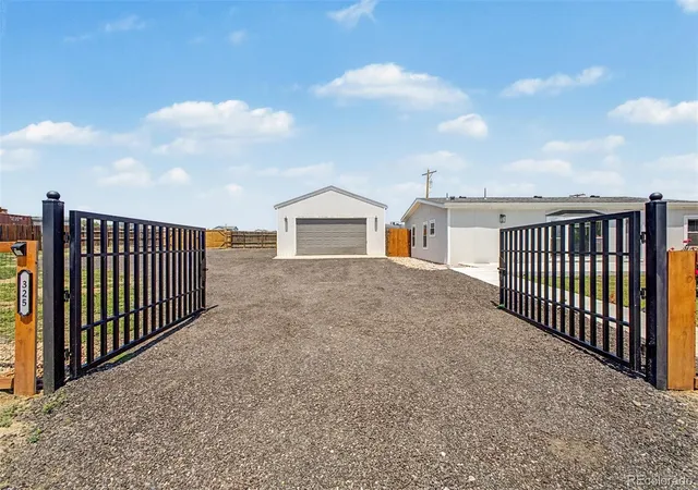 Homes for sale in Keenesburg, CO | 325 E Kipp Ave, Keenesburg, CO 80643 | MLS# 2208096