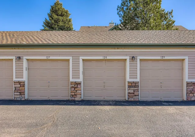2nd image of 8358 S Independence Cir, Littleton, CO 80128