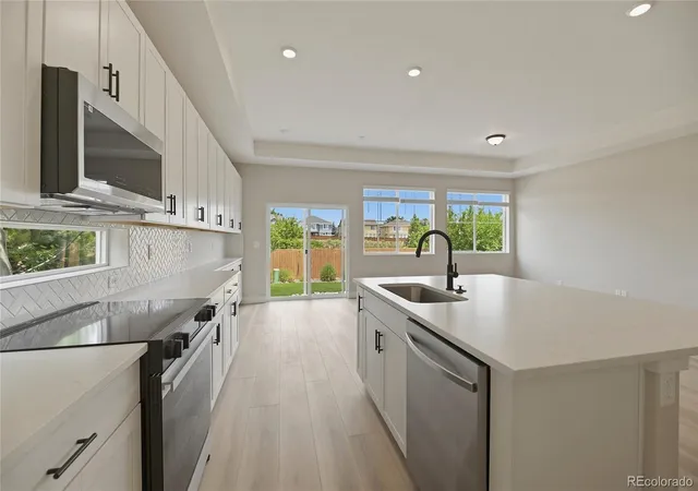 image of 17549 E 103rd Dr, Commerce City, CO 80022 | MLS# 5803418