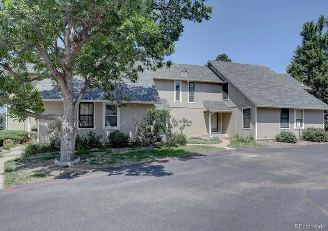 2nd image of 2671 S Xanadu Wy #B, Aurora, CO 80014 | MLS# 4574246
