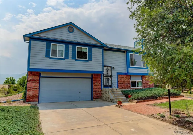 Photo 3 of Single family home for sale at 5230 Bradley Cir, Colorado Springs, CO 80911 | MLS# 5129398 | Listing updated on 2026-10-02