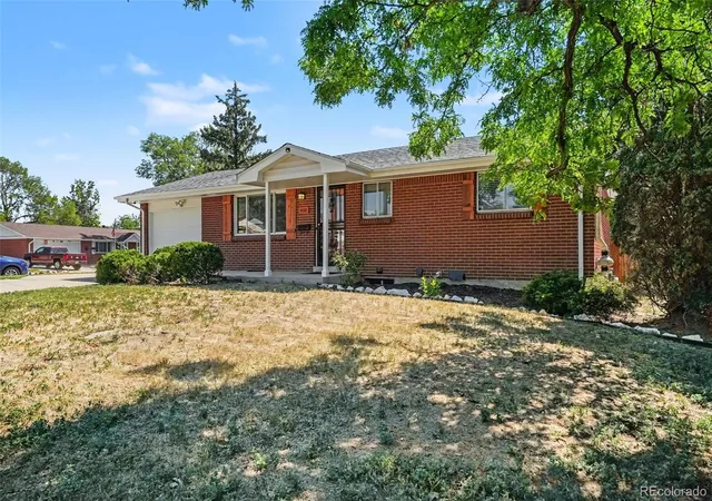 Photo 2 of Single family home for sale at 400 Leo Ln, Thornton, CO 80260 | MLS# 9445651 | Listing updated on 2026-08-01