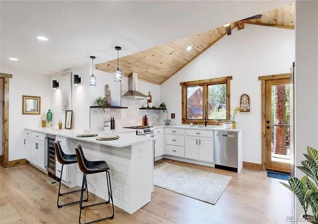 Homes for sale in Grand Lake, CO | 900 Tallaqua Dr, Grand Lake, CO 80447 | MLS# 8460306
