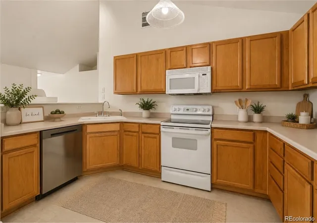 3rd image of 3271 E 103rd Pl, Thornton, CO 80229
