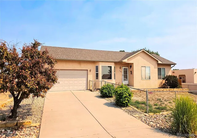 Homes for sale in Pueblo, CO | 175 E Abarr Dr, Pueblo, CO 81007 | MLS# 3610989