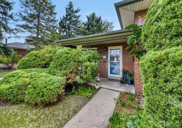 Photo 3 of Single family home for sale at 473 S Lamar St, Lakewood, CO 80226 | MLS# 2835763 | Listing updated on 2026-08-25