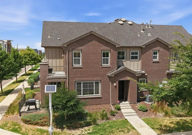 Homes for sale in Littleton, CO | 7486 S Logan St, Littleton, CO 80122 | MLS# 9676196