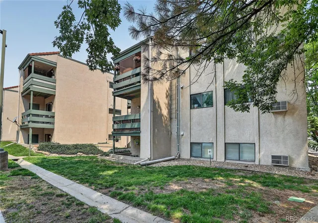 Homes for sale in Wheat Ridge, CO | 7740 W 35th Ave #302, Wheat Ridge, CO 80033 | MLS# 7893875