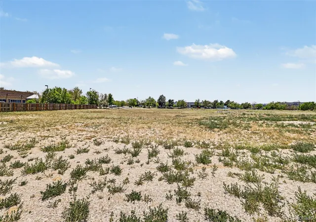 4th image of E Centretech Pkwy, Aurora, CO 80011 | MLS# 8973796