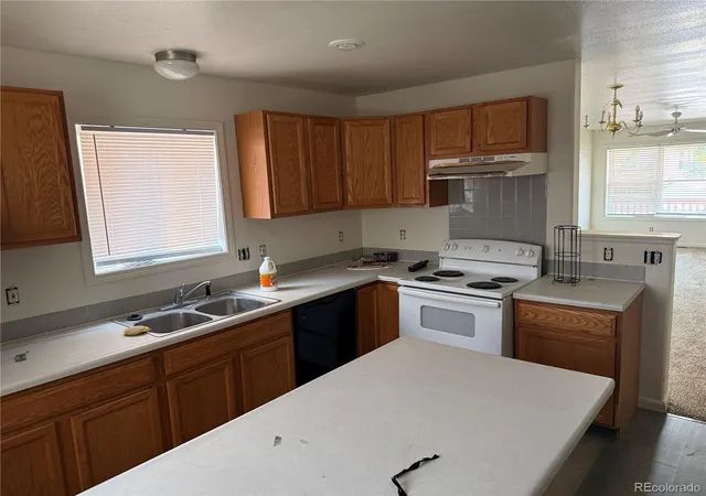 Homes for sale in Pueblo, CO | 4400 Rawhide Rd, Pueblo, CO 81008