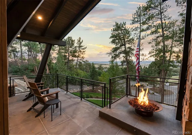 Photo 3 of Mansion for sale at 11 Elk Pointe Trl, Castle Rock, CO 80108 | MLS# 5961167 | Listing updated on 2026-10-07