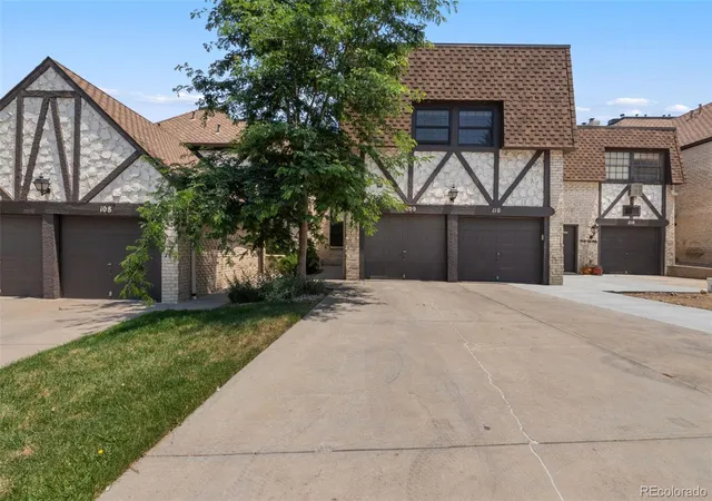 1st image of 4250 S Olive St #109, Denver, CO 80237 | MLS# 9528053