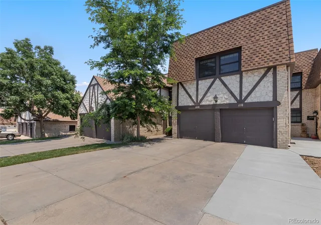 2nd image of 4250 S Olive St #109, Denver, CO 80237 | MLS# 9528053