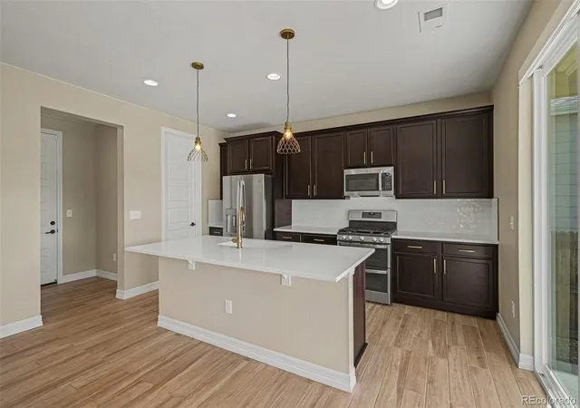 4th image of 287 Vista Cliff Cir, Castle Rock, CO 80104 | MLS# 2244245