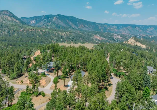 Homes for sale in Larkspur, CO | 4579 Cheyenne Dr, Larkspur, CO 80118 | MLS# 7604801
