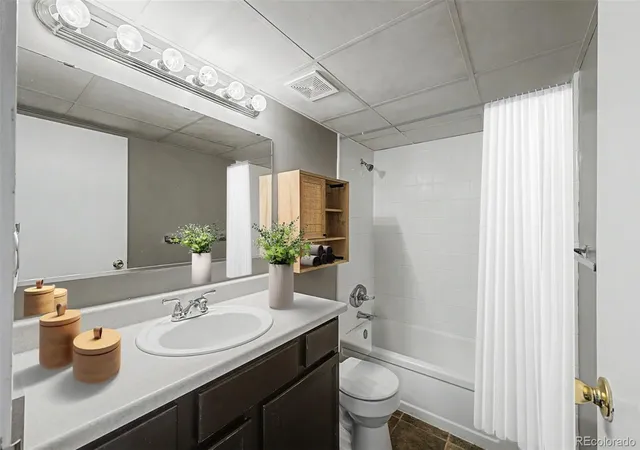 Photo 3 of Condo for sale at 2225 Buchtel Blvd #604, Denver, CO 80210 | MLS# 1894691 | Listing updated on 2026-09-01