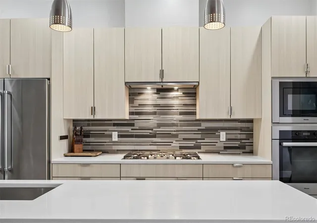 Photo 4 of Townhouse for sale at 2147 N Downing St, Denver, CO 80205 | MLS# 3834262 | Listing updated on 2026-10-22