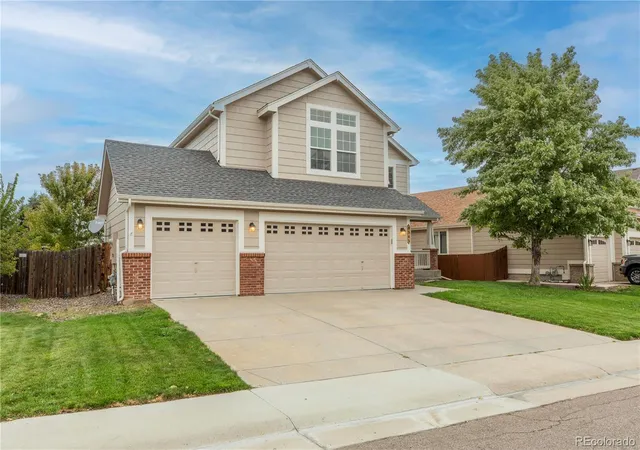 Photo 3 of Single family home for sale at 8565 Dove Ridge Way, Parker, CO 80134 | MLS# 3822611 | Listing updated on 2026-10-02