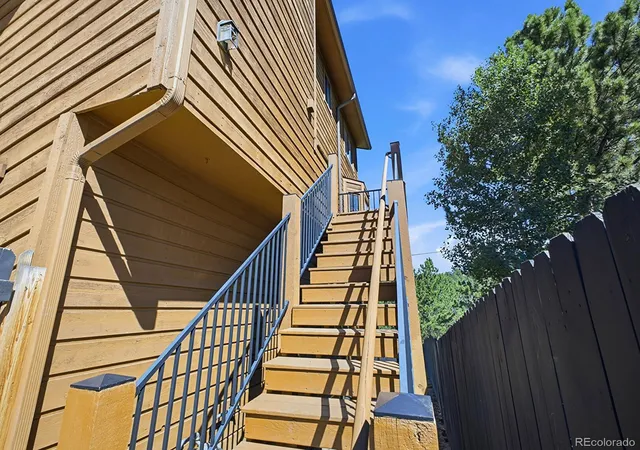 Photo 2 of Single family home for sale at 30205 Aspen Ln, Evergreen, CO 80439 | MLS# 7147589 | Listing updated on 2026-10-26