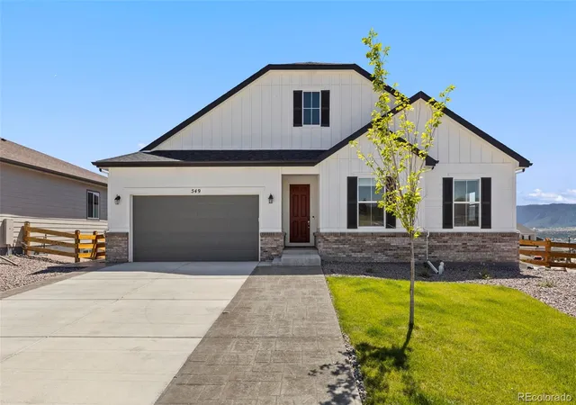 Photo 5 of Single family home for sale at 549 Old Grotto Dr, Monument, CO 80132 | MLS# 8300554 | Listing updated on 2026-08-27