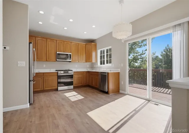 Photo 4 of Single family home for sale at 19102 E Crestridge Cir, Aurora, CO 80015 | MLS# 7405542 | Listing updated on 2026-10-22