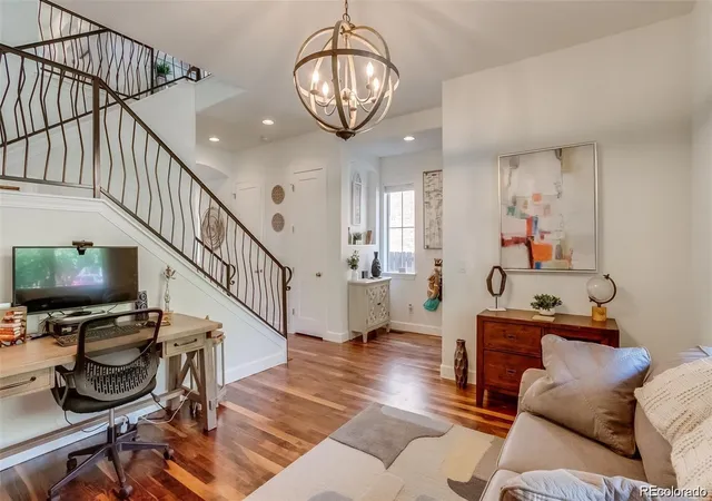 Photo 4 of Single family home for sale at 4555 Osceola St, Denver, CO 80212 | MLS# 7019914 | Listing updated on 2026-09-26