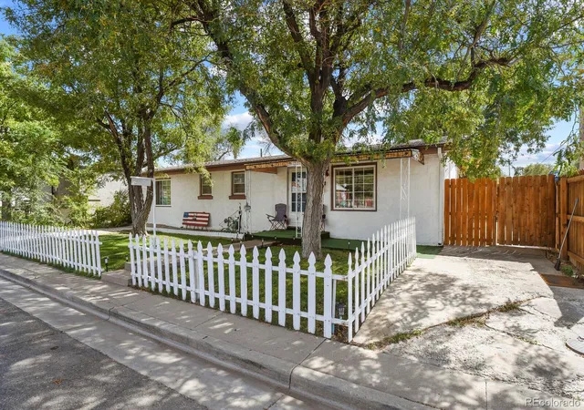 Homes for sale in Pueblo, CO | 1208 Joliet Ave, Pueblo, CO 81004 | MLS# 1885960