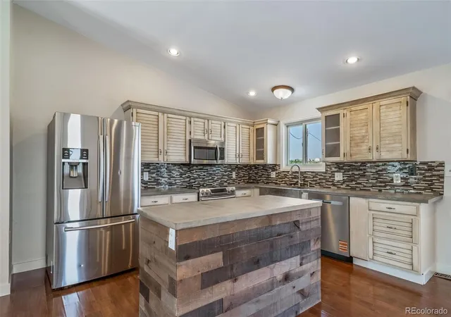 Homes for sale in Elizabeth, CO | 8245 Sun Country Dr, Elizabeth, CO 80107 | MLS# 2308608