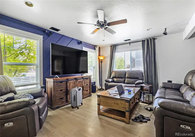 4th image of 5570 Nepal St, Denver, CO 80249 | MLS# 4075800