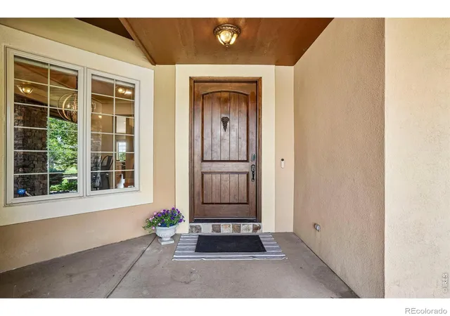 Photo 4 of Single family home for sale at 1030 Berthoud Peak Dr, Berthoud, CO 80513 | MLS# IR1063575 | Listing updated on 2026-09-29