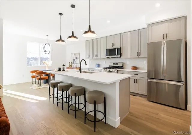 Listing Photo 4 - Condo for sale in building located at 4650-4656 W 9th Ave, Denver, CO 80204