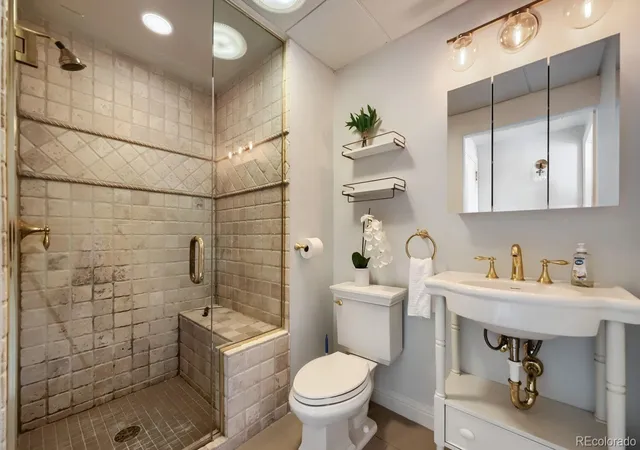 Listing Photo 2 - Condo for sale in building located at 400 E 3Rd Ave, Denver, CO 80203 - Unit #205