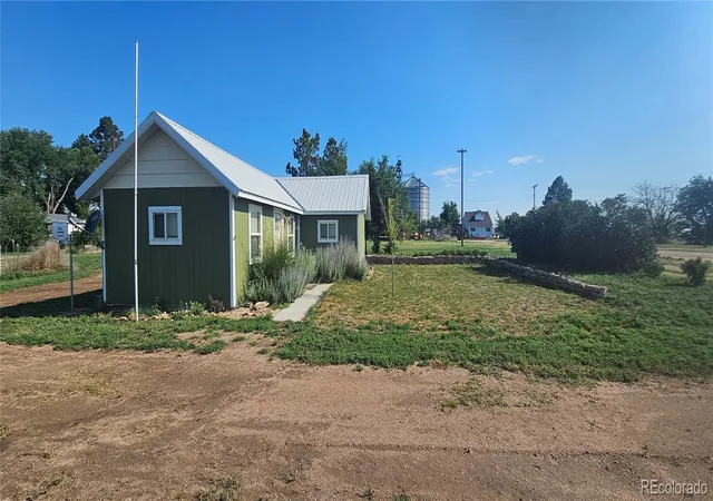 Photo 2 of Single family home for sale at 105 Iowa Ave, Seibert, CO 80834 | MLS# 3856859 | Listing updated on 2026-07-09