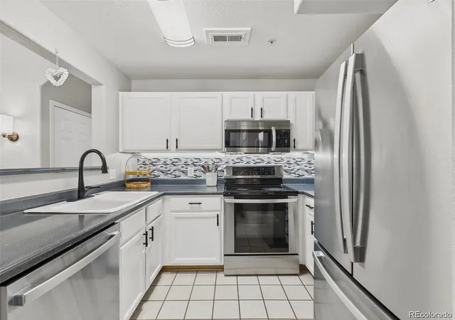 3rd image of 14296 E Whitaker Pl #111, Aurora, CO 80015 | MLS# 4740453
