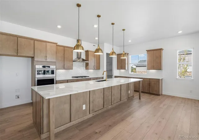 Photo 3 of Single family home for sale at 22007 E Rockinghorse Pkwy, Aurora, CO 80016 | MLS# 5344975 | Listing updated on 2026-10-06