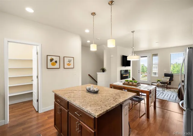 4th image of 624 E Hinsdale Ave, Littleton, CO 80122 | MLS# 4492083