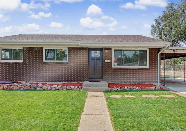 3rd image of 3811 Dixon Wy, Colorado Springs, CO 80909 | MLS# 5200029