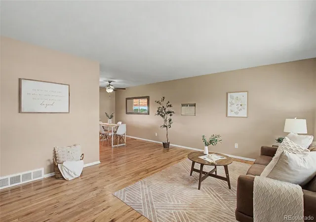 5th image of 3811 Dixon Wy, Colorado Springs, CO 80909 | MLS# 5200029