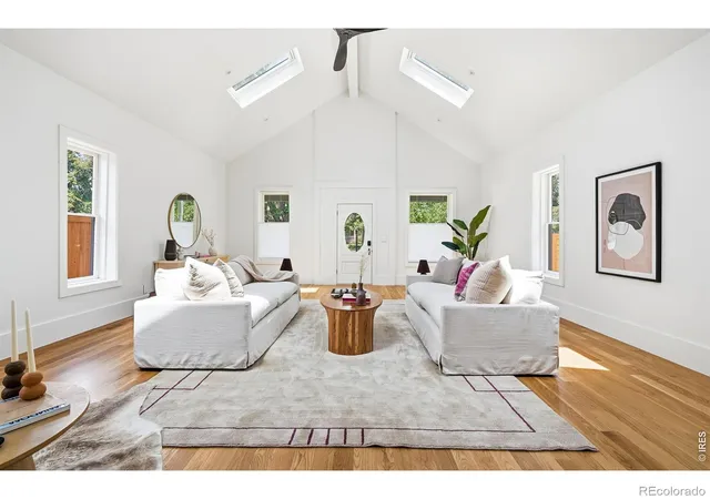 Photo 4 of Single family home for sale at 1918 Pine St, Boulder, CO 80302 | MLS# IR1063613 | Listing updated on 2026-09-13