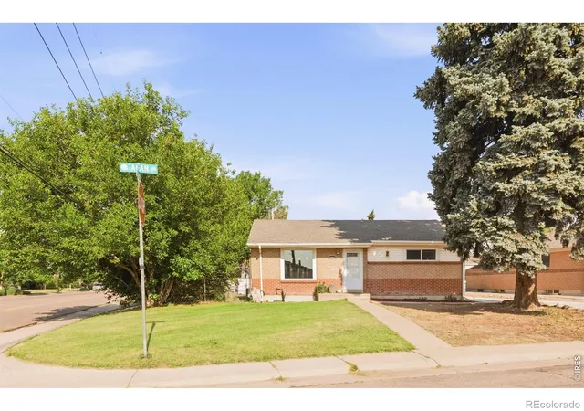 Photo 2 of Single family home for sale at 6801 Alan Dr, Denver, CO 80221 | MLS# IR1063627 | Listing updated on 2026-09-22