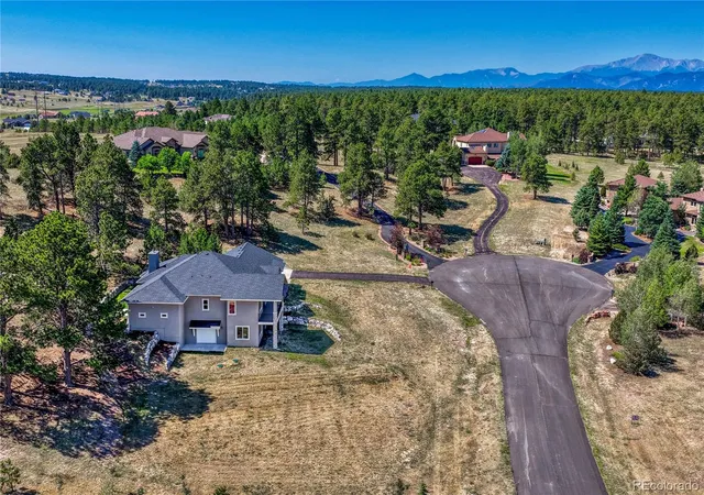Photo 4 of Sale Pending at 19053 Malmsbury Ct, Monument, CO 80132 | MLS# 1816396 | Listing updated on 2026-07-19